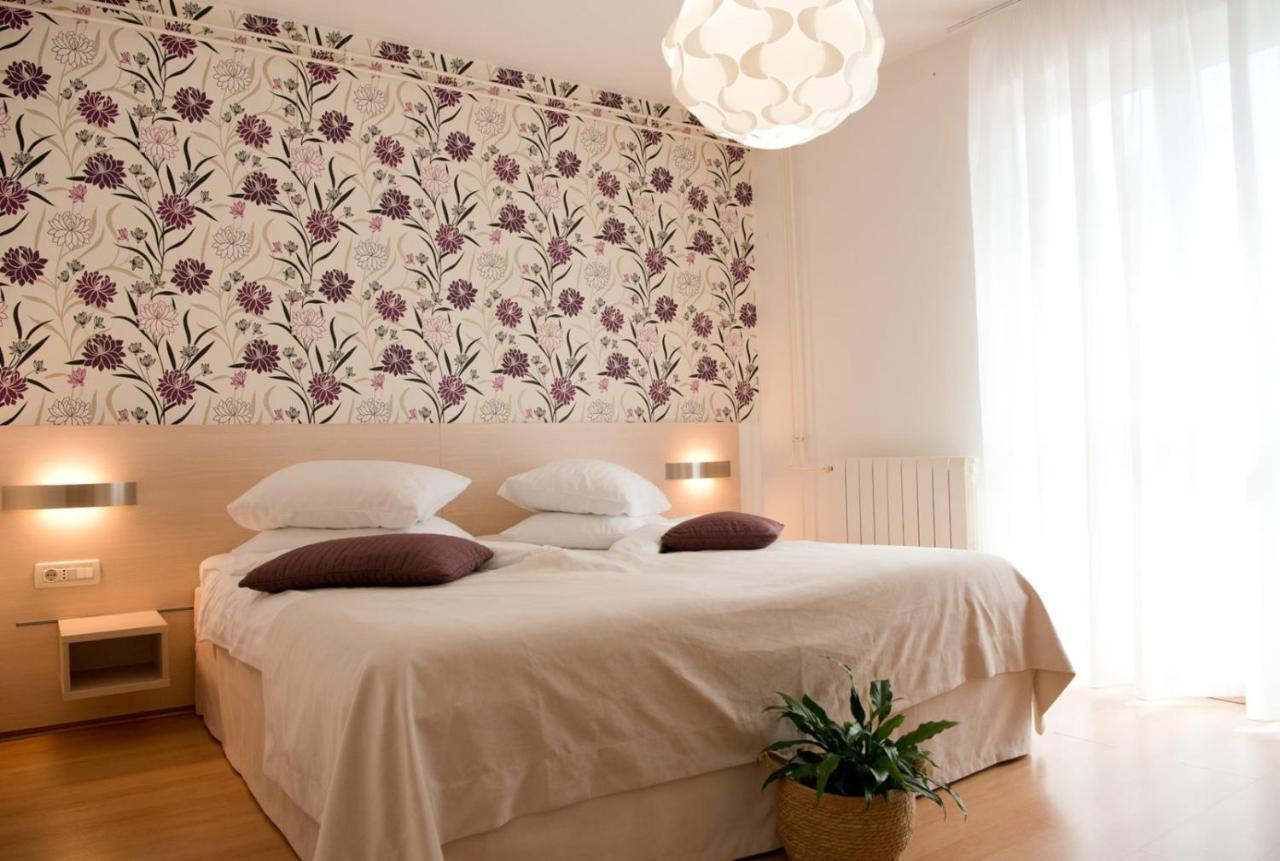 Apartments Sandra Porec Ngoại thất bức ảnh